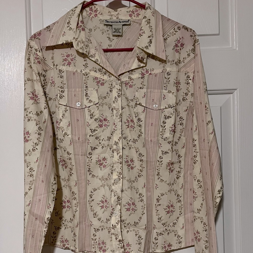 Women’s Blouse By Seventh Avenue